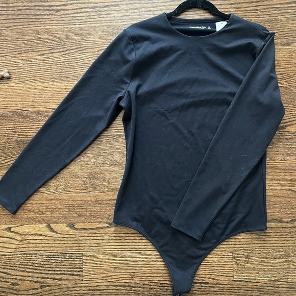 Abercrombie & Fitch Black Bodysuit Top - Picture 1 of 2